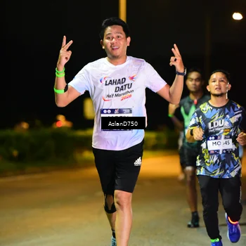Runner Photo 7711809