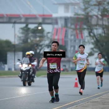 Runner Photo 7711822