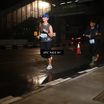 Runner Photo 7711823