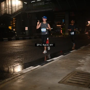 Runner Photo 7711836