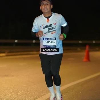 Runner Photo 7711838