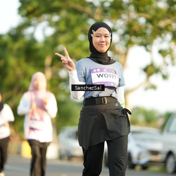 Runner Photo 7711842