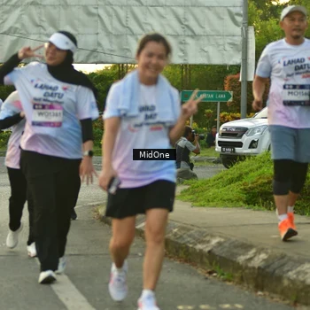 Runner Photo 7711844