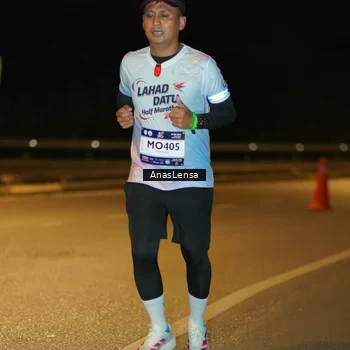 Runner Photo 7711849