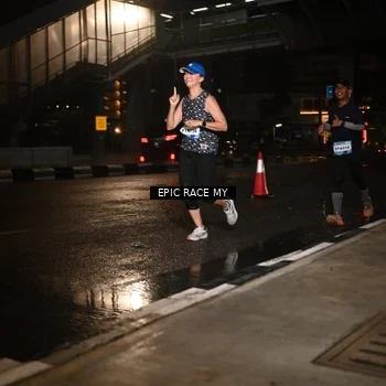 Runner Photo 7711857