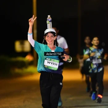 Runner Photo 7711864