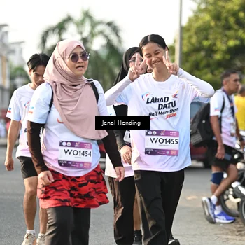 Runner Photo 7711872