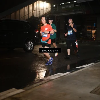Runner Photo 7711876