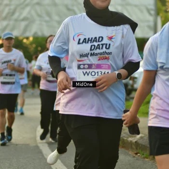 Runner Photo 7711881