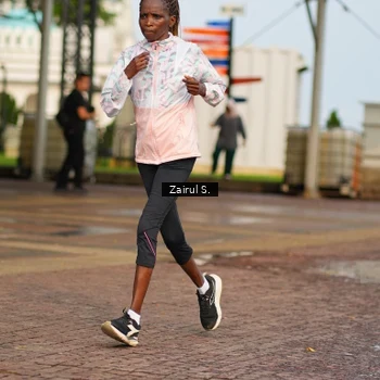 Runner Photo 7711892