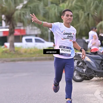 Runner Photo 7711895
