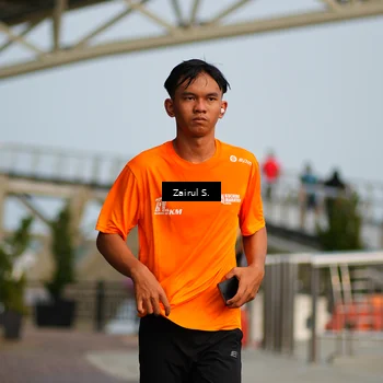Runner Photo 7711898