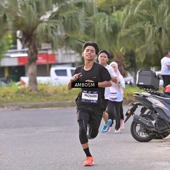 Runner Photo 7711922