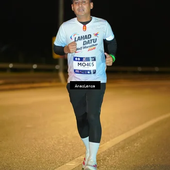 Runner Photo 7711930