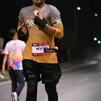 Runner Photo 7711940