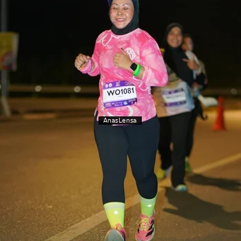 Runner Photo 7711962