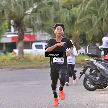Runner Photo 7711964