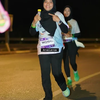 Runner Photo 7711977