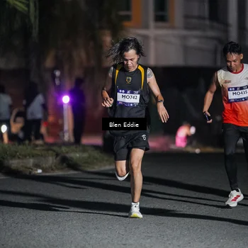 Runner Photo 7712010