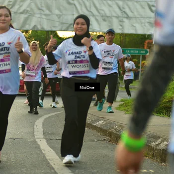 Runner Photo 7712011