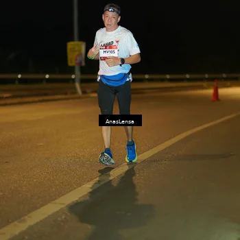 Runner Photo 7712029