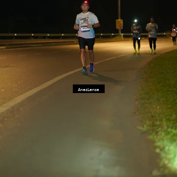 Runner Photo 7712035