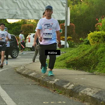 Runner Photo 7712039