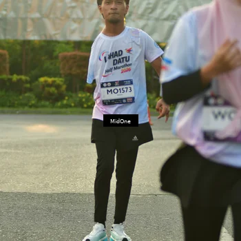 Runner Photo 7712062