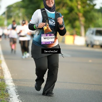 Runner Photo 7712093