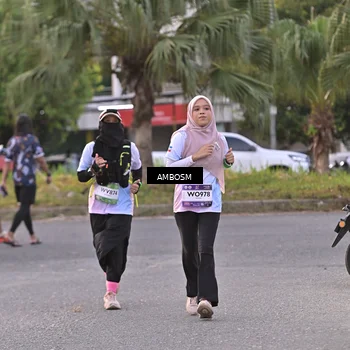 Runner Photo 7712094