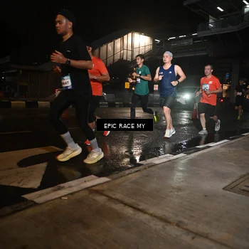 Runner Photo 7712116