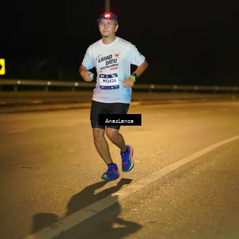 Runner Photo 7712118