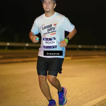 Runner Photo 7712120