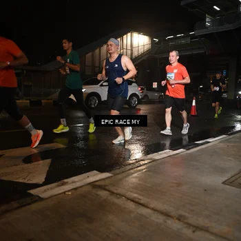 Runner Photo 7712137