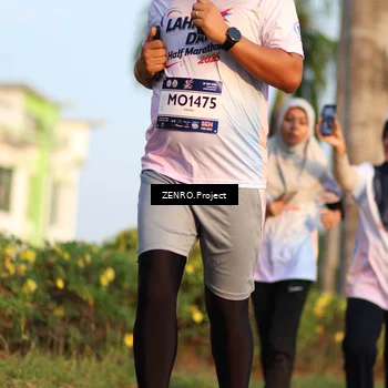 Runner Photo 7712138