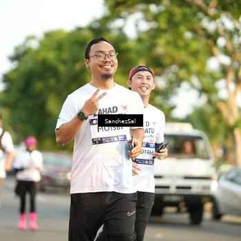 Runner Photo 7712141