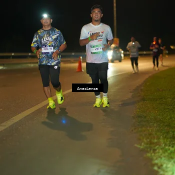Runner Photo 7712144