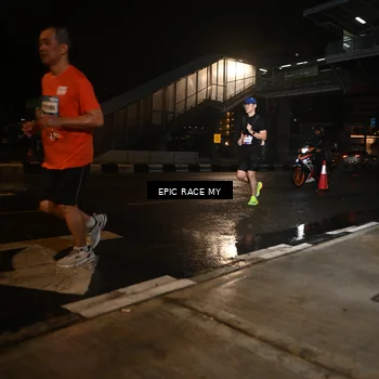 Runner Photo 7712148