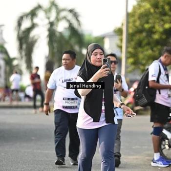 Runner Photo 7712162