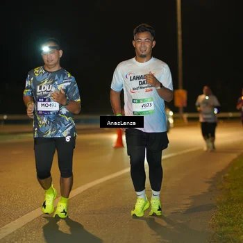 Runner Photo 7712168