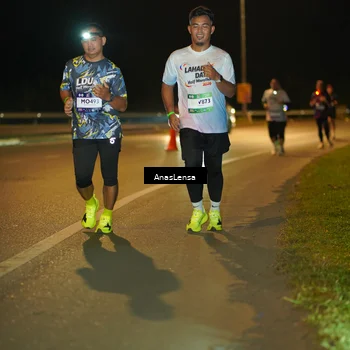 Runner Photo 7712170