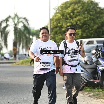 Runner Photo 7712175