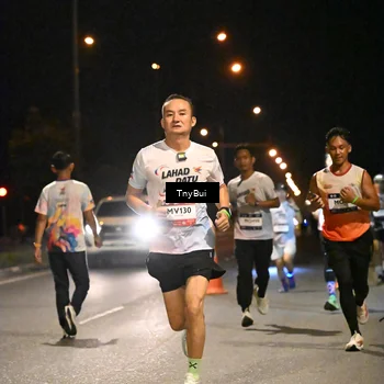 Runner Photo 7712183