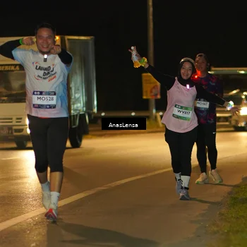 Runner Photo 7712184