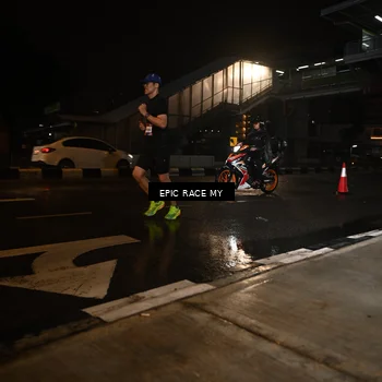 Runner Photo 7712186