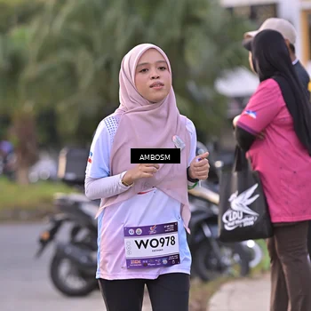 Runner Photo 7712187
