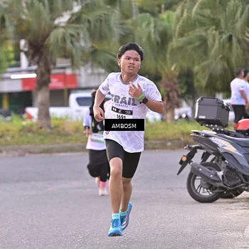 Runner Photo 7712197