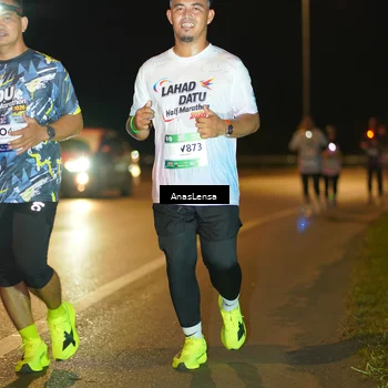 Runner Photo 7712199