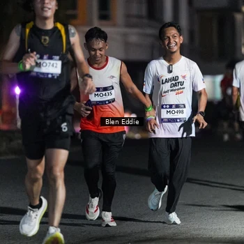 Runner Photo 7712200