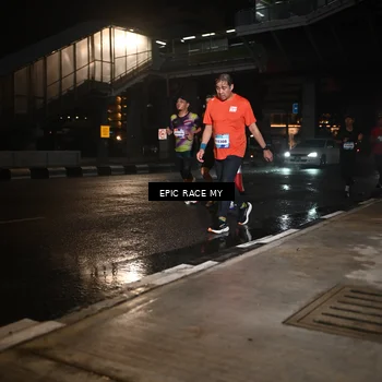Runner Photo 7712202